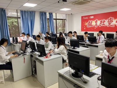 北大青鳥IT培訓 低學歷背景者也能踏入計算機技術學習之門